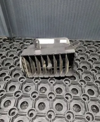 Chrysler Grand Voyager V Dash center air vent grill 05028821AA