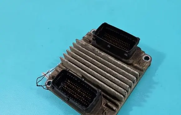 Opel Combo C Engine control unit/module ECU 12214079 IMPRK1578620
