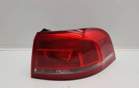 Volkswagen PASSAT B7 Rear/tail lights 3AF945096C 605002