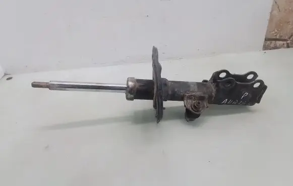 Toyota Auris 150 Front shock absorber/damper 4852002401