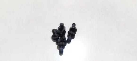 Opel Meriva B Nuts/bolts 