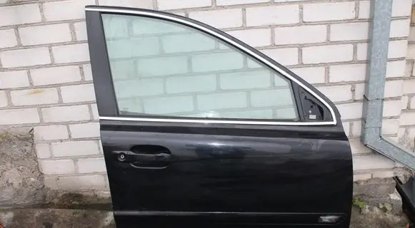 Volvo XC90 Front door 