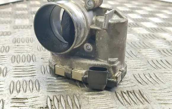 Volvo S60 Throttle valve 31216665