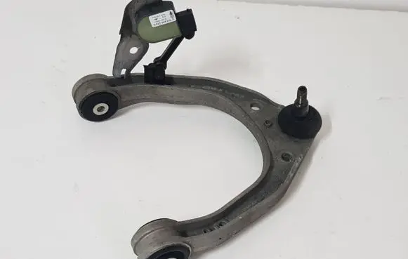 Audi Q7 4L Front lower control arm/wishbone 7L0407047B