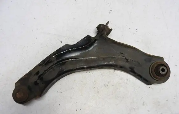 Renault Clio IV Front control arm