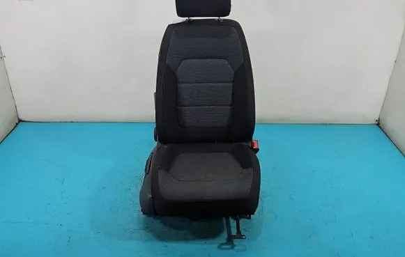 Volkswagen PASSAT B7 Front passenger seat IMPRK1495471