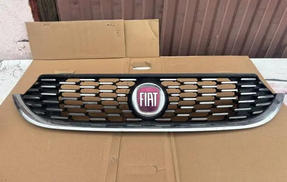 Fiat Tipo Front grill 52033259