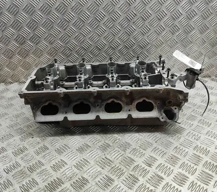 Ford Mustang VI Engine head FR3E6C064CB