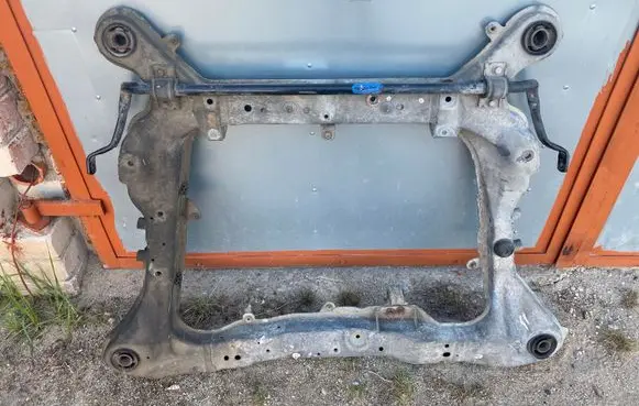 Volvo V70 Front subframe