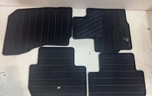 Mitsubishi Outlander Car floor mat set MZ314649