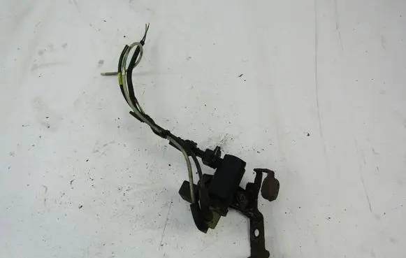 Opel Zafira B Valve vacuum 55563534