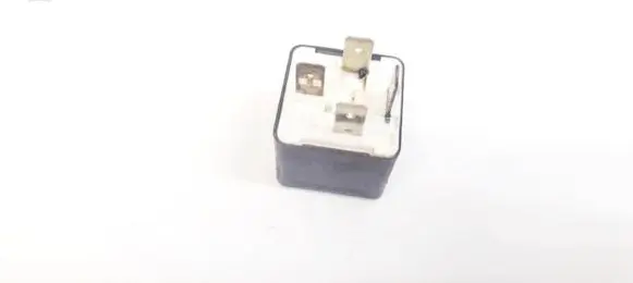 Jeep Grand Cherokee (WK) Other relay 04795068AA