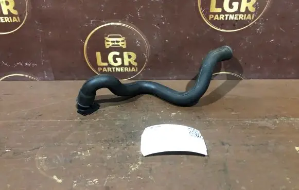 Volkswagen Touran I Engine coolant pipe/hose 1T1816311