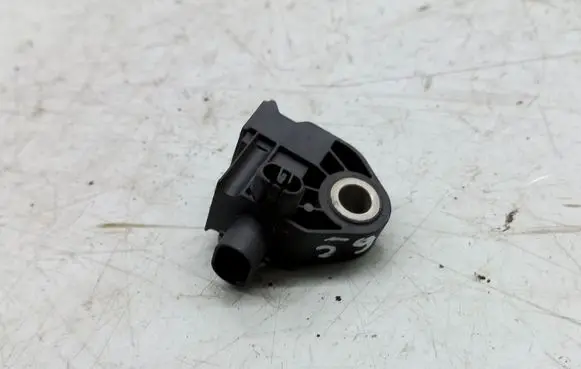 Volkswagen Jetta VI Airbag deployment crash/impact sensor 561959351