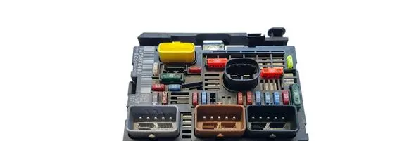 Peugeot 308 BSM Control unit 9675878480