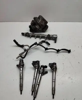 Skoda Superb B8 (3V) Fuel injection system set 0445010538 04L130755E 0445110471