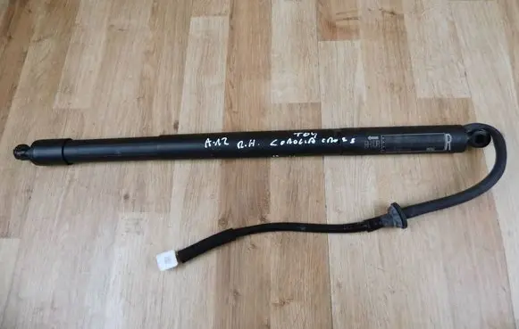 Toyota Corolla Cross Tailgate strut 6891016022