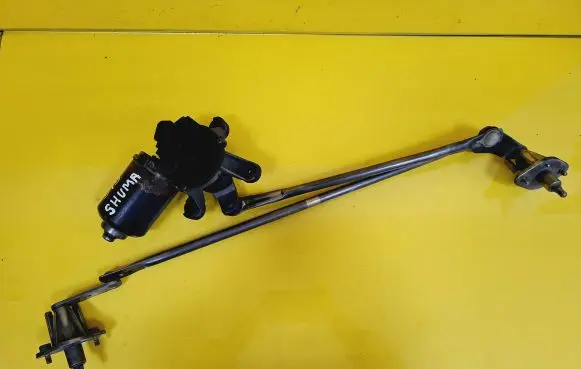 KIA Shuma Front wiper linkage and motor