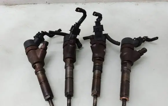 Peugeot 406 Fuel injectors set 9640088780