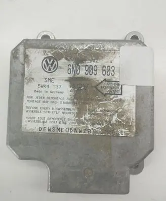 Volkswagen Golf III Airbag control unit/module 6NO909603 5WK4137 279501021