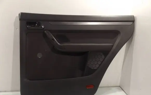Volkswagen Cross Touran I Coupe rear side trim panel 