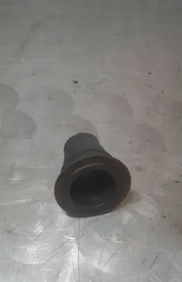 Nissan X-Trail T30 Other cylinder head part 