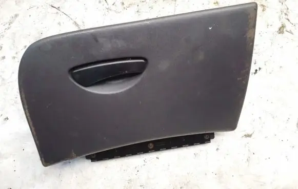 Ford Focus Glove box 98aba06050ah 98aba-06050-ah