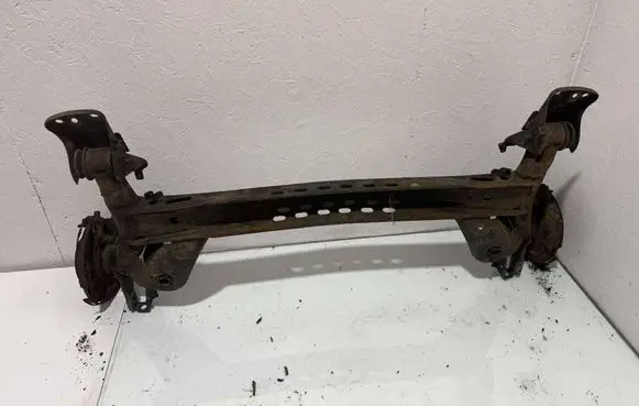 Volkswagen Golf VII Rear axle beam 5Q0501049AH