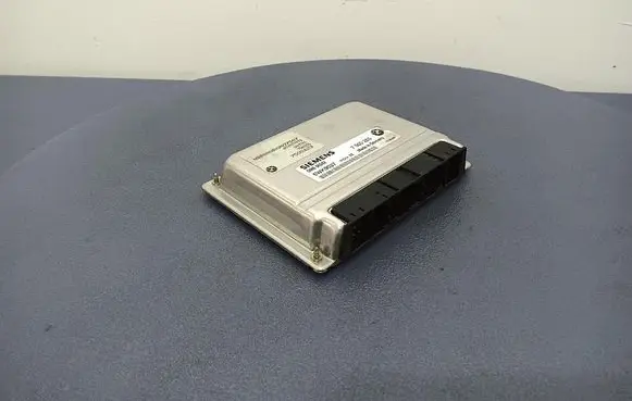 BMW 5 E39 Engine control unit/module ECU 7500255