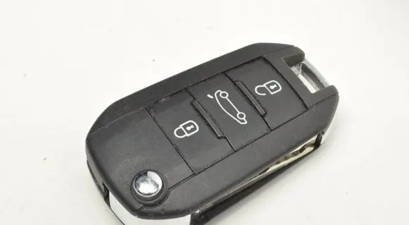 Opel Corsa F Ignition key/card 9811802277