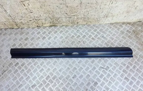 Audi A8 S8 D3 4E Front door trim (molding) 4E0853960A