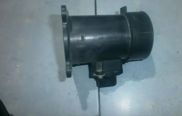 Nissan Primera Mass air flow meter 22660aw400