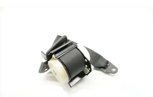 Mazda 6 Rear seatbelt T86240T