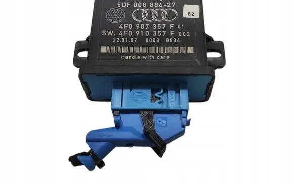 Audi Q7 4L Light module LCM 4F0907357F