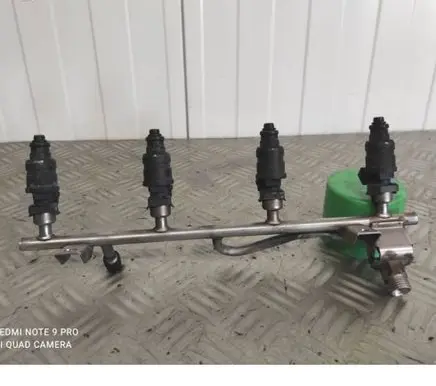 Opel Zafira A Fuel injector 09158663