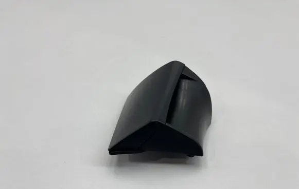 BMW Z4 E85 E86 Seat belt trim 7054608