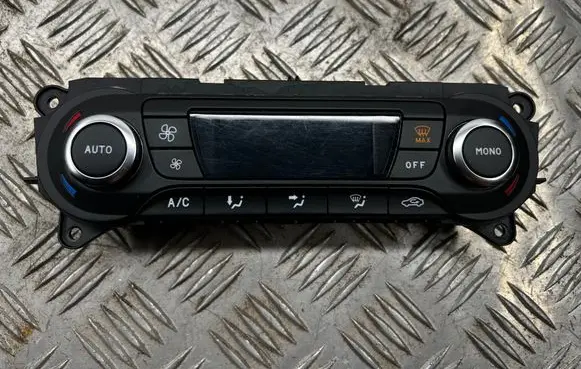 Ford Mondeo MK IV Climate control unit BM2T18C612HC BM2T18C612 WJ1A17812