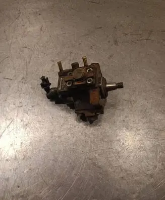 Opel Antara Fuel injection high pressure pump 96440341 0008381 0445010142