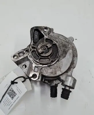 Volkswagen Touareg I Vacuum pump 07Z145209D