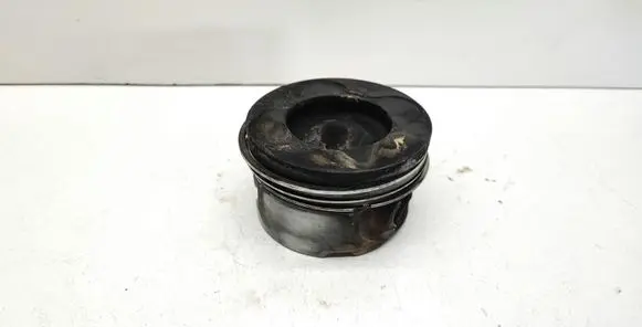 BMW 5 E60 E61 Piston 