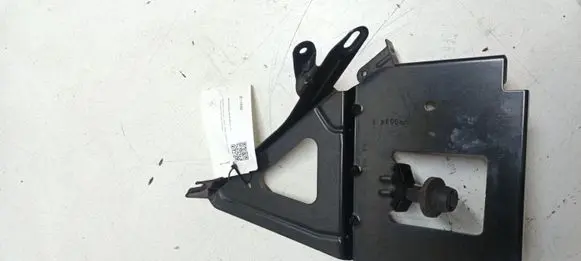 Mercedes-Benz ML W166 Engine control unit holder A1665452840