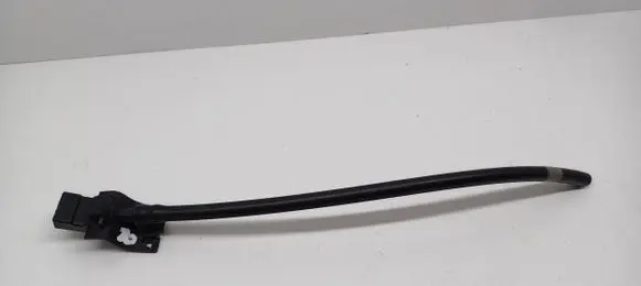 Lexus CT 200H Windshield washer spray nozzle 