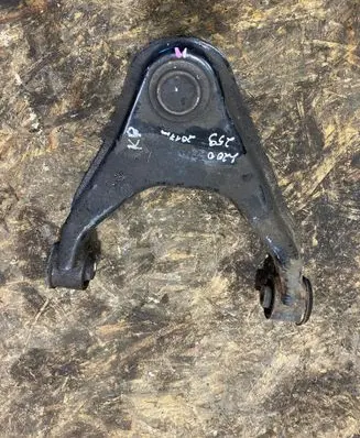 Mitsubishi L200 Front lower control arm/wishbone 