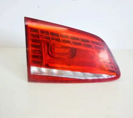 Volkswagen PASSAT B7 Tailgate rear/tail lights