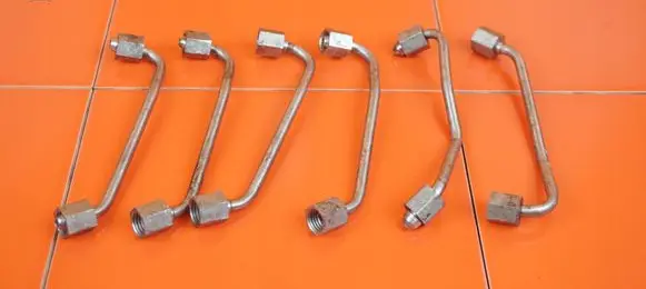 BMW 3 E90 E91 Fuel injector supply line/pipe N53B30A
