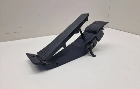 BMW 5 E60 E61 Accelerator throttle pedal 6772646 25916010 161007