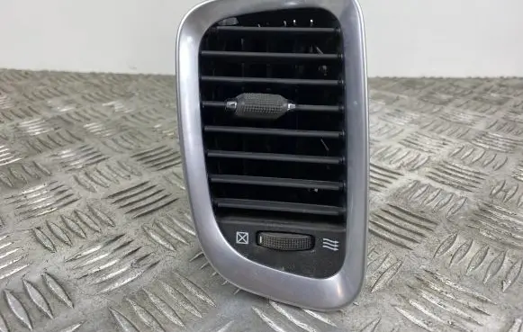 Dodge Durango Dashboard side air vent grill/cover trim