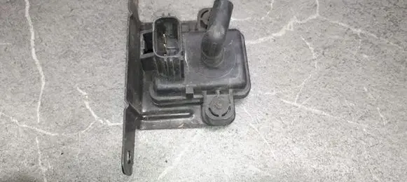 Ford Focus Turbo solenoid valve 98ab-95428-ab