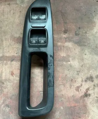 Skoda Octavia Mk2 (1Z) Electric window control switch 1Z2867172