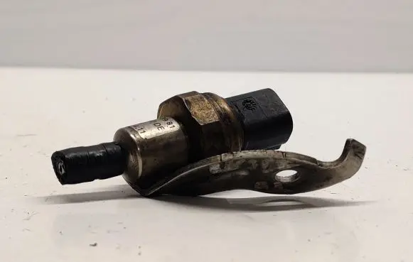Fuel pressure sensor